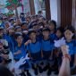 Kegembiraan anak-anak SDN 10 Sumerta, Bali