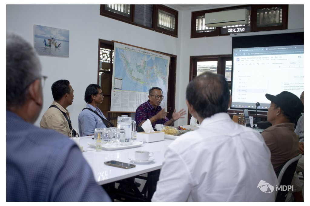 Caption: Diskusi para prajuru Sekaa Bendega Ida Bagus Bebotoh selama dua hari yang difasilitasi MDPI.